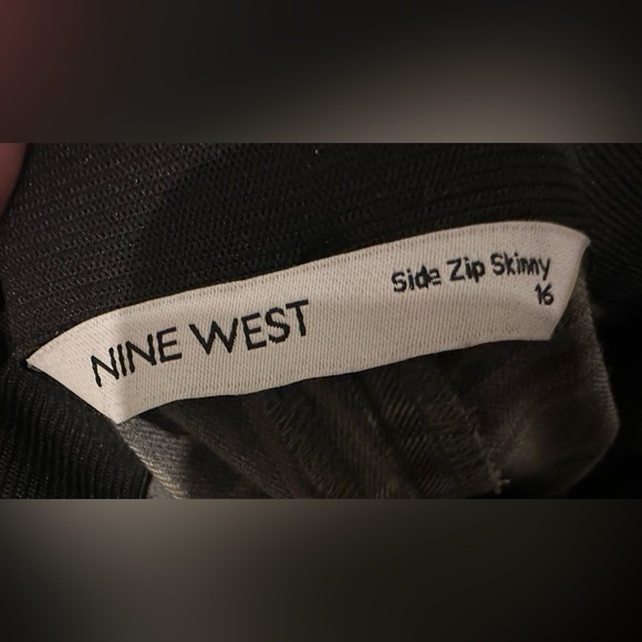 Women’s Nine West dress pants size 16 - Picture 3 of 4